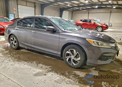 2016 Honda Accord Lx z USA, uszkodzony, nr VIN 1HGCR2F30GA072984